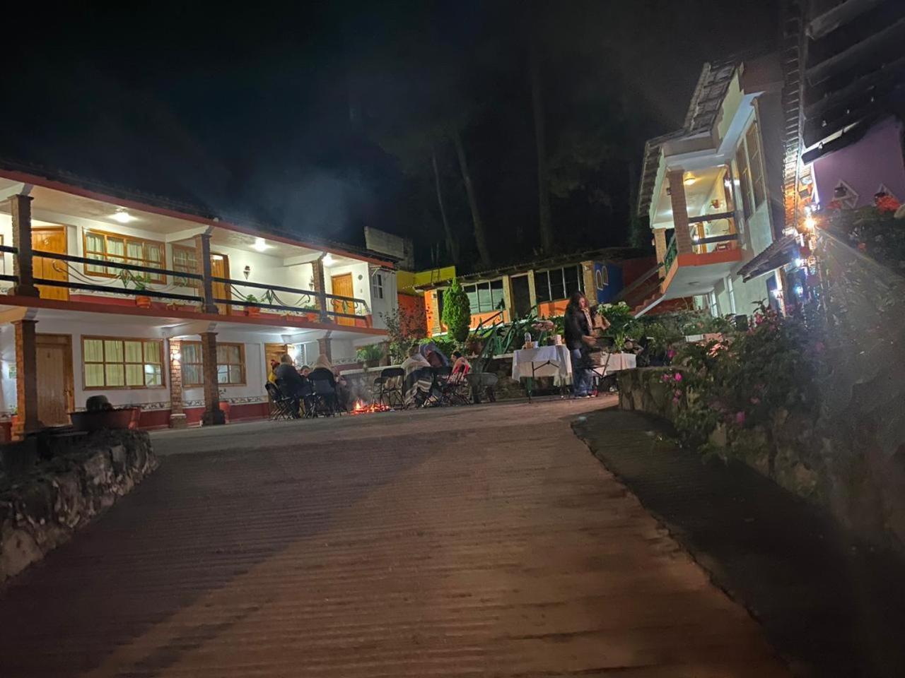 Plaza Don Gabino Hotel Y Restaurante Mineral de Angangueo 외부 사진